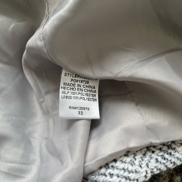 VICI Tayshia Gray Herringbone Coat - Picture 11 of 11